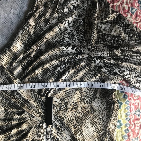Snakeskin Wrap Blouse, XL Dana Buchman Top - Picture 6 of 8